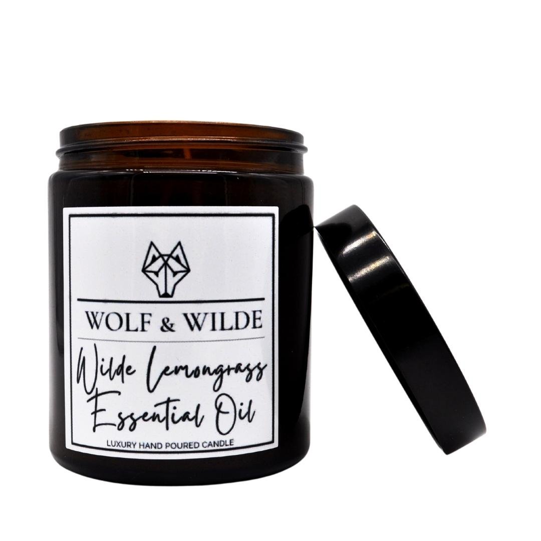 WOLF & WILDE Wilde Lemongrass Essential Oil Luxus Aromatherapie Duftkerze im glas mit Zitronengrasöl - Kerze mit Deckel offen